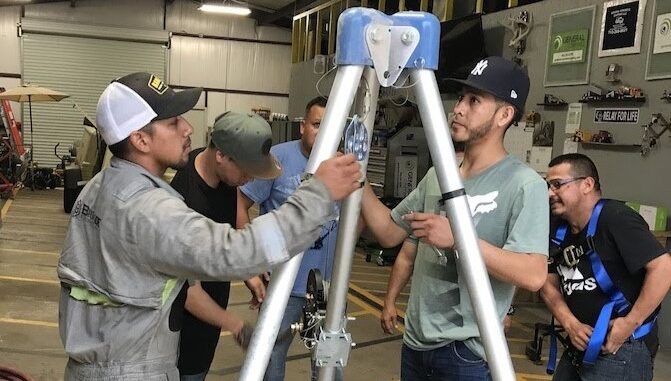 Hands-on training plays an important role in helping crews carry out their work safely and efficiently. 